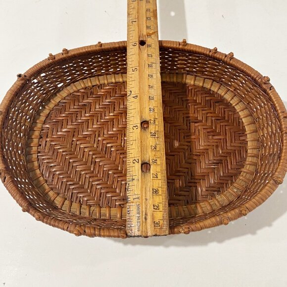 Vintage Basket Small Oval Woven Trinket Display - Picture 10 of 10